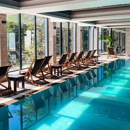 Vistanova Milmari S33 *