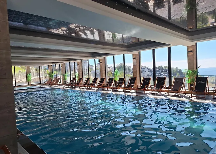 Vistanova Milmari S33 아파트